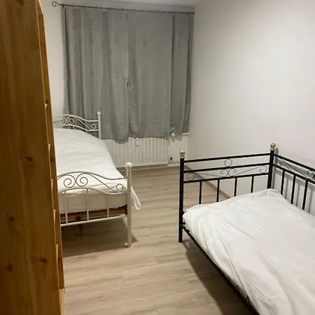 Schoene Mit Kostenlosen Parkplaetze Avd1 盖尔森基兴